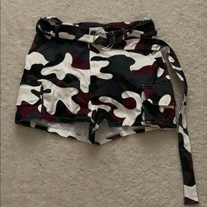 Tiana Camo Shorts - FashionNova